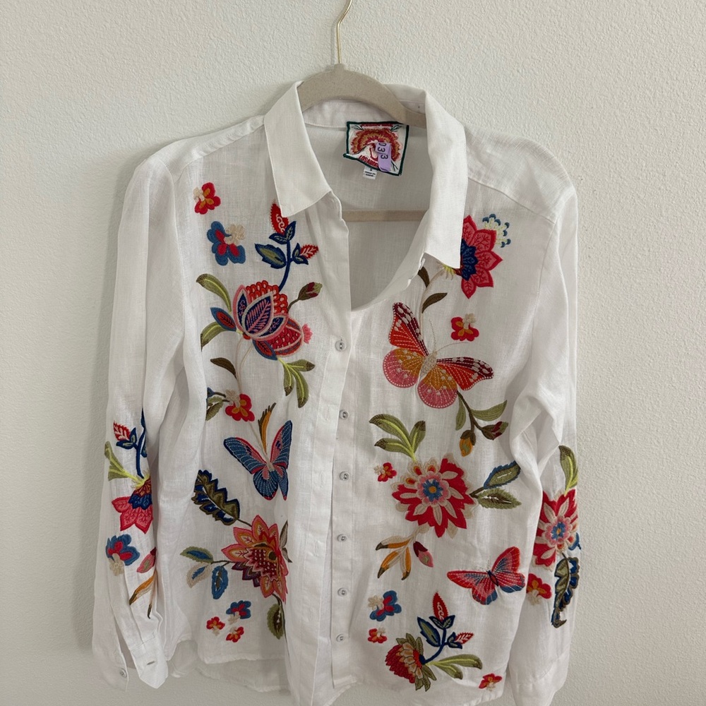 Johnny Was White Floral Embroidered Button Down Shirt